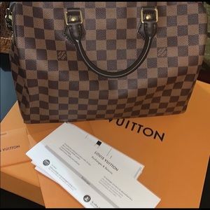 Louis Vuitton speedy